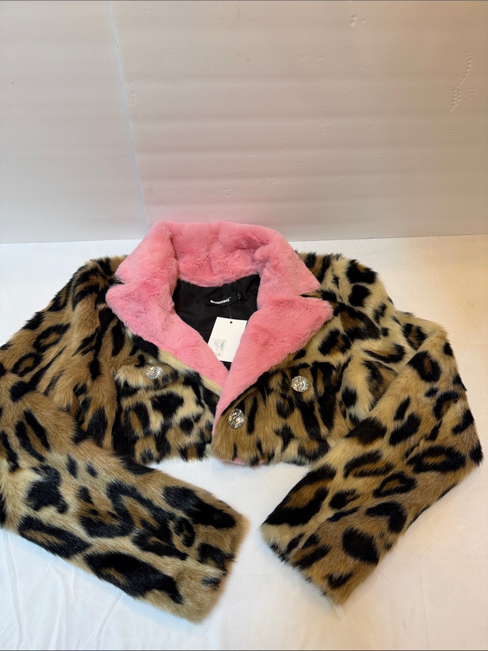 WomensFaux Fur Leopard Cropped Jacket with Pink Collar new with tags trendy
